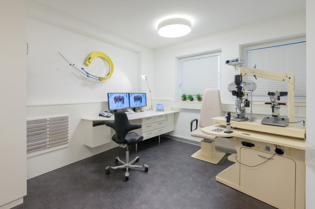 Augenarzt Bányai In Böblingen - Praxis Und Op-zentrum Für Katarakt Die Praxisräume der Augenarztpraxis in Baden-Badens Zentrum